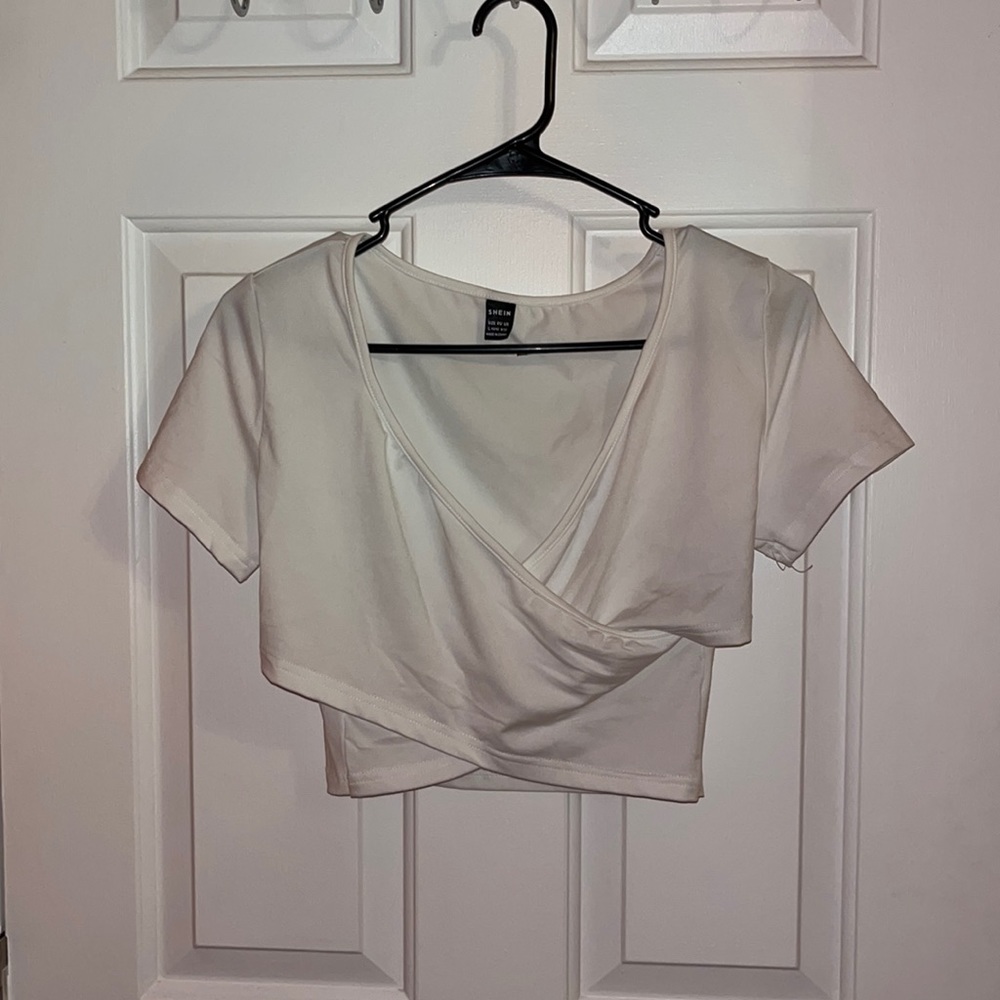 Solid Crossover Crop Tee